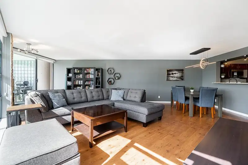 403 98 TENTH STREET - photo 4 of 26