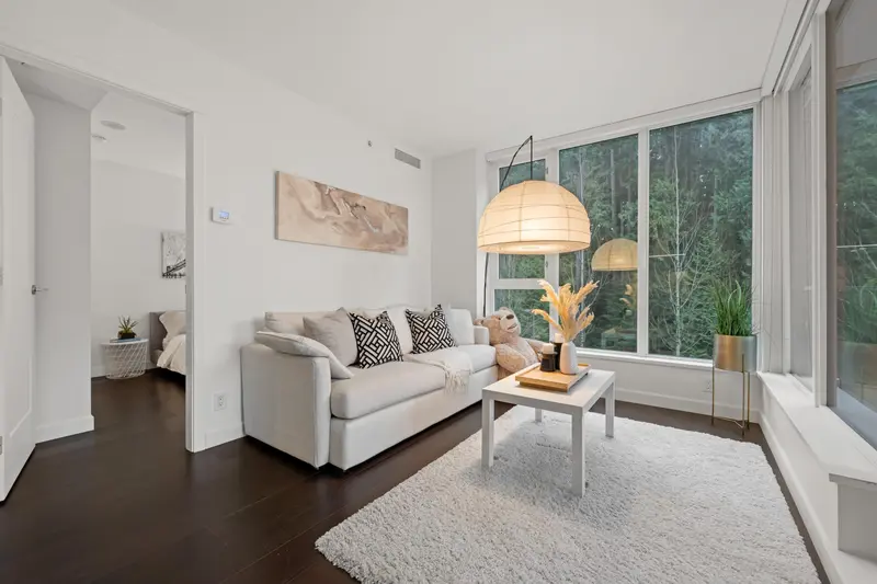 307 3355 BINNING ROAD - photo 2 of 25