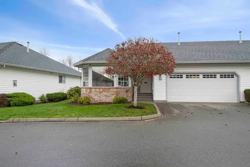 20 3293 FIRHILL DRIVE - photo 1 of 39