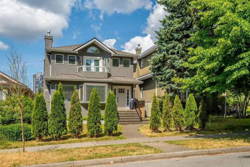 5921 ONTARIO STREET - photo 2 of 25