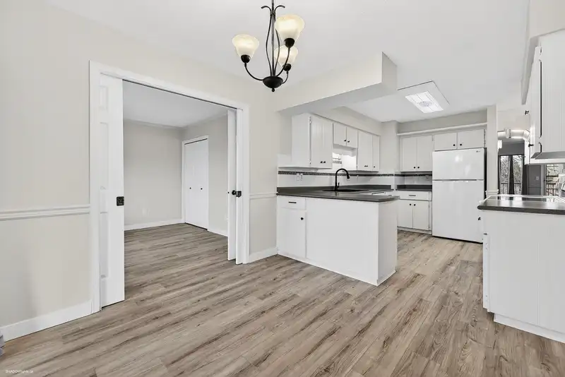 61 32959 GEORGE FERGUSON WAY - photo 1 of 34