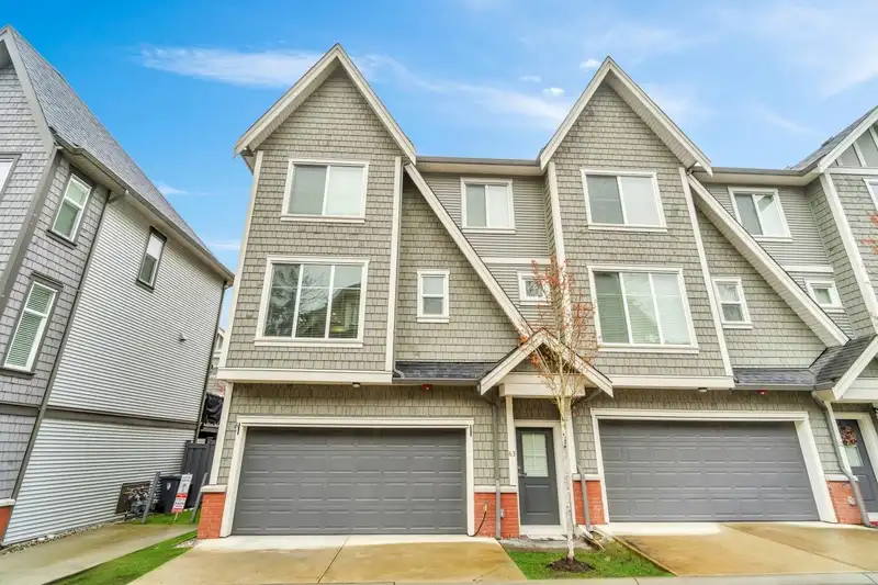 63 8217 204B STREET - photo 1 of 33