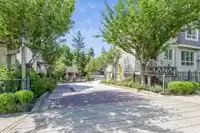 7 19560 68 AVENUE - thumbnail 29