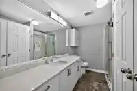 104 1390 MARTIN STREET - thumbnail 15