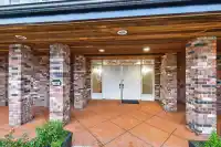 104 1390 MARTIN STREET - thumbnail 3