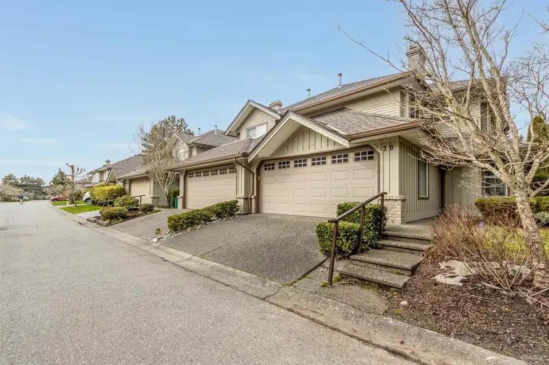 30 15860 82 AVENUE - photo 1 of 29