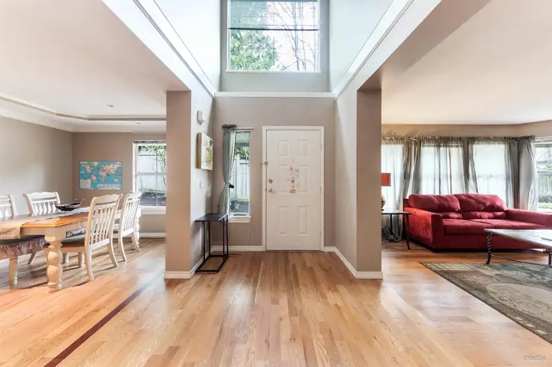 30 15860 82 AVENUE - photo 2 of 29
