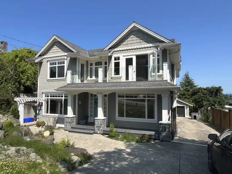 1126 PARKER STREET - photo 2 of 24