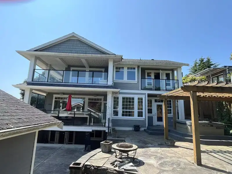 1126 PARKER STREET - photo 3 of 24