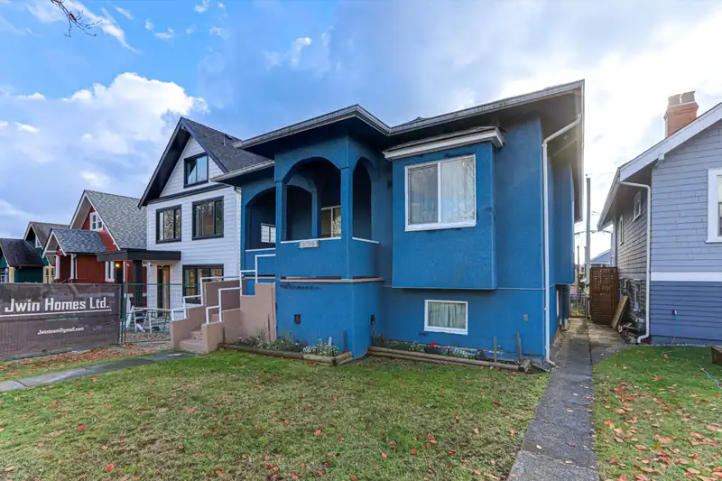 2828 TURNER STREET - photo 3 of 29