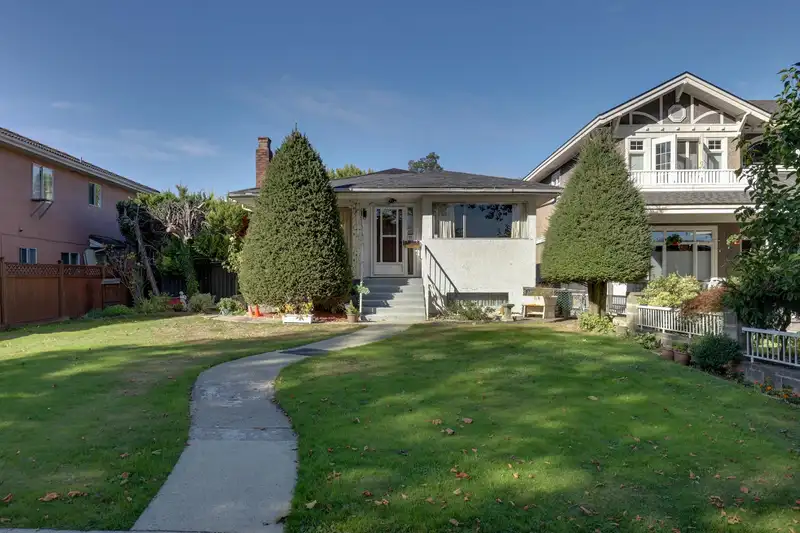 3929 TRIUMPH STREET - photo 1 of 26