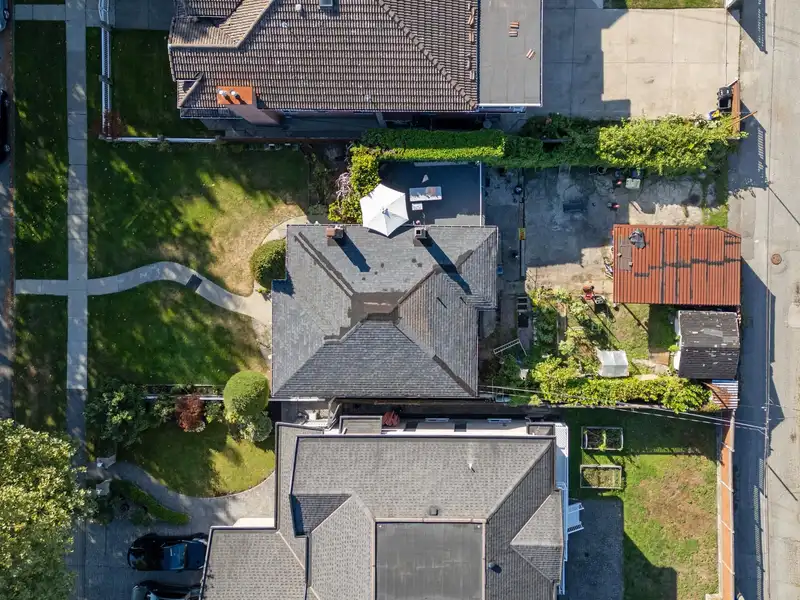 3929 TRIUMPH STREET - photo 2 of 26