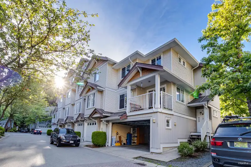 86 12711 64 AVENUE - photo 1 of 24