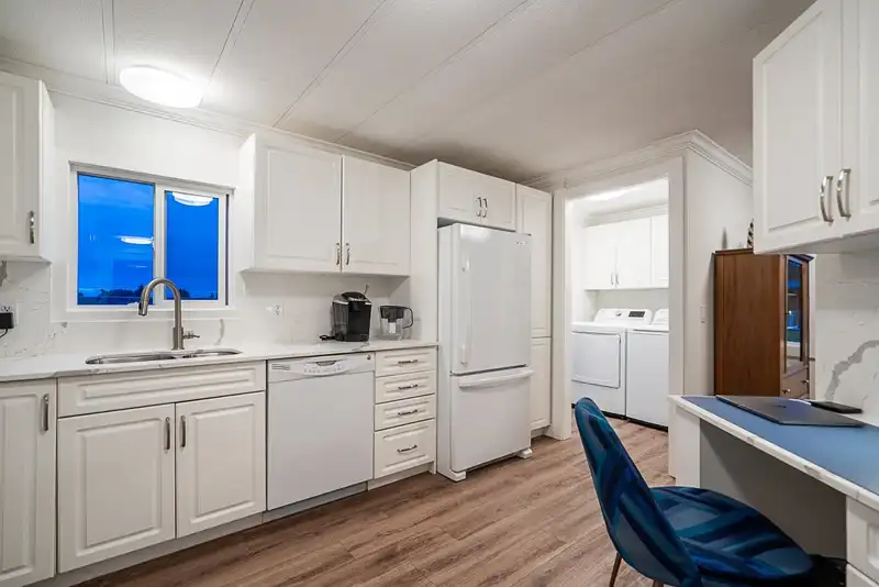 255 27111 0 AVENUE - photo 3 of 23