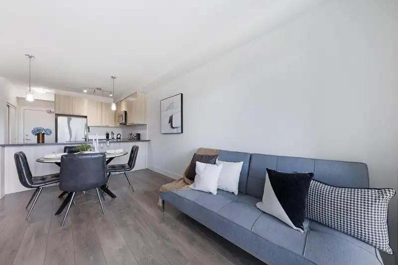 204 15628 104 AVENUE - photo 4 of 15
