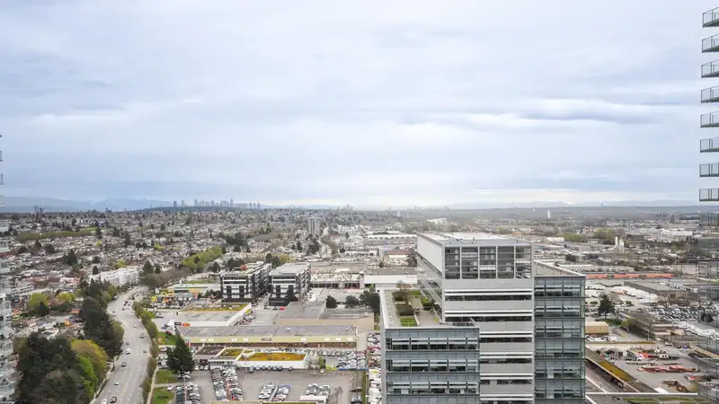 2806 8189 CAMBIE STREET - photo 1 of 22