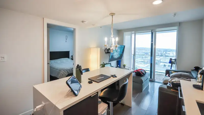 2806 8189 CAMBIE STREET - photo 2 of 22