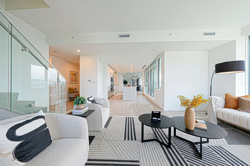 602 7638 CAMBIE STREET - photo 3 of 25