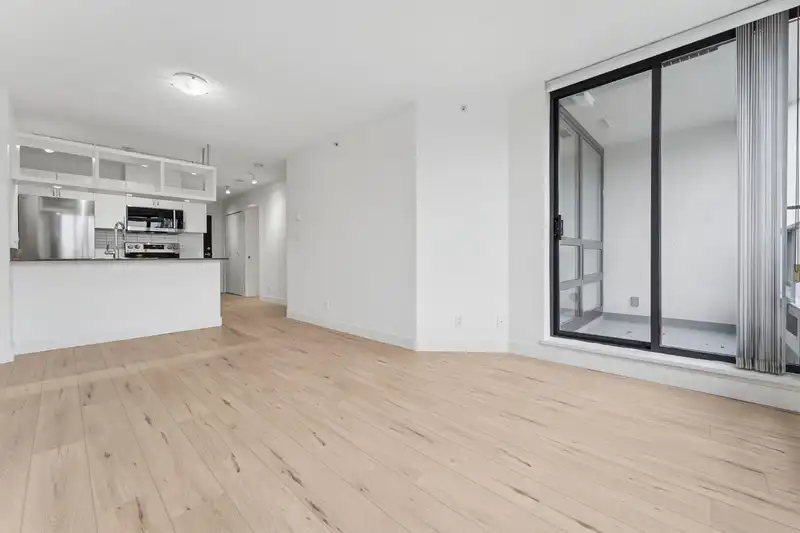 1532 938 SMITHE STREET - photo 3 of 18