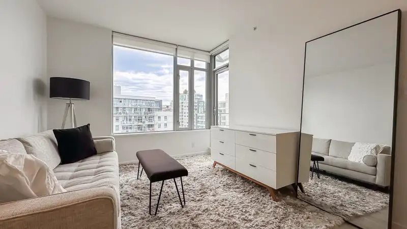 1406 1661 QUEBEC STREET - photo 1 of 25