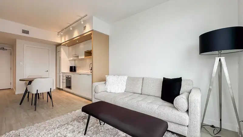 1406 1661 QUEBEC STREET - photo 3 of 25