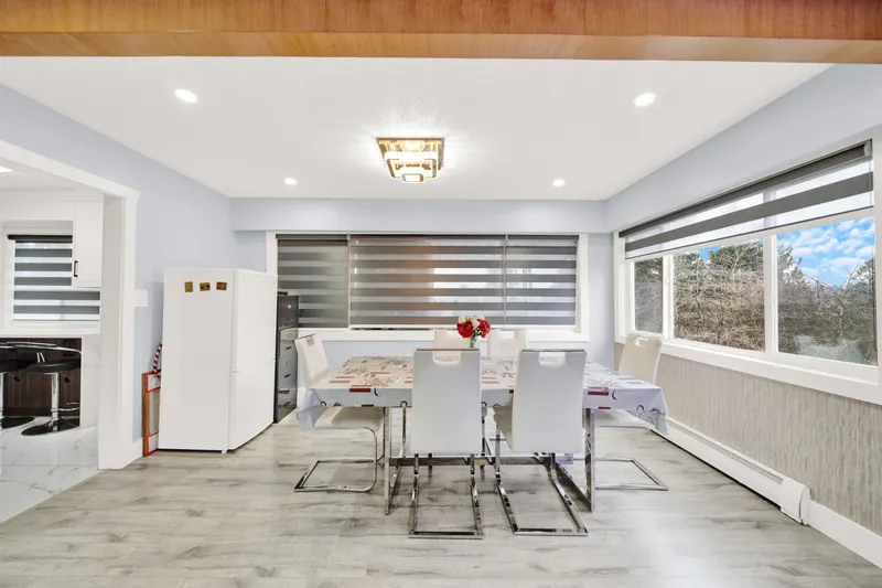 11465 139A STREET - photo 3 of 25