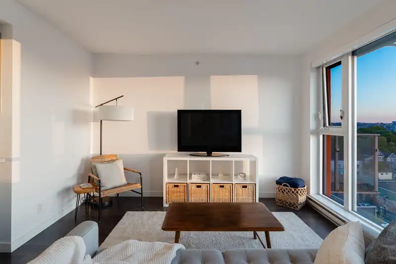 1001 933 E HASTINGS STREET - photo 4 of 26