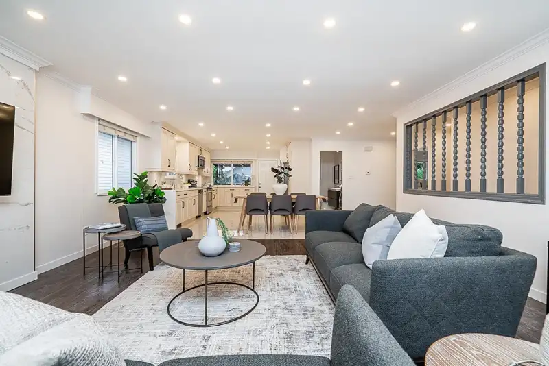 3167 DUNKIRK AVENUE - photo 4 of 29