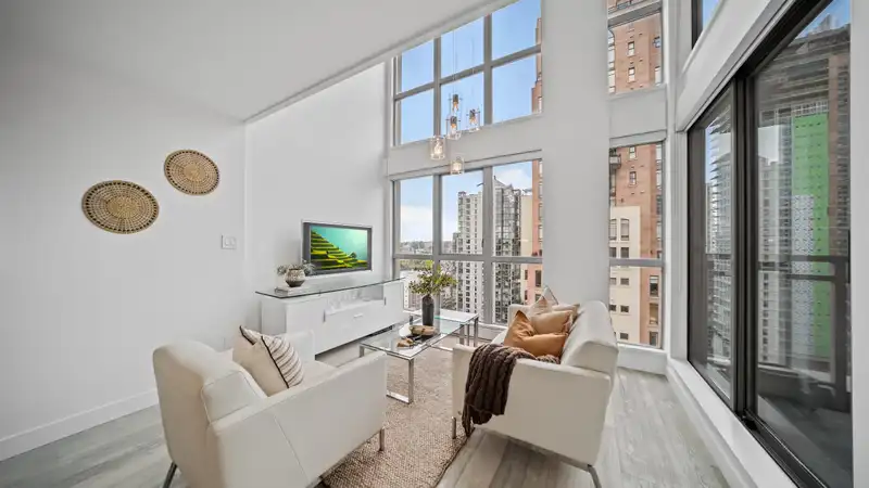 1802 1238 RICHARDS STREET - photo 4 of 39
