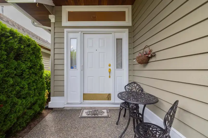 13 1881 144 STREET - photo 2 of 35