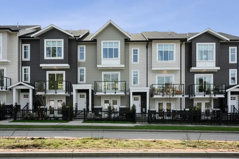 43 7716 207 STREET - photo 1 of 25