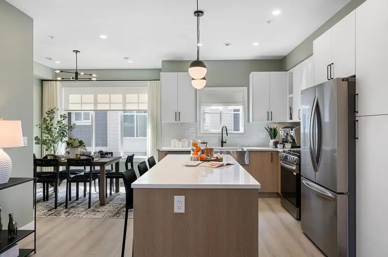 43 7716 207 STREET - photo 3 of 25