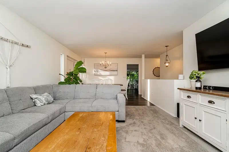 35291 CORBETT PLACE - photo 4 of 39