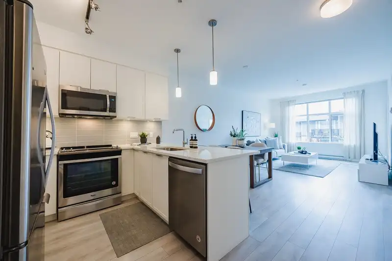 206 828 GAUTHIER AVENUE - photo 2 of 40