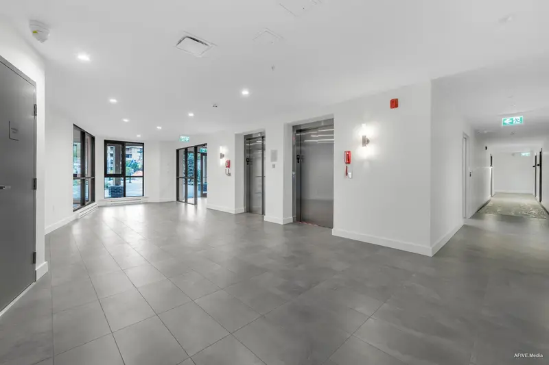 122 13788 76 AVENUE - photo 4 of 25