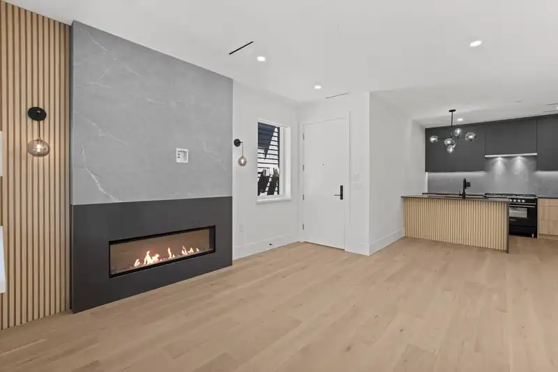 2340 E 4TH AVENUE - photo 3 of 21