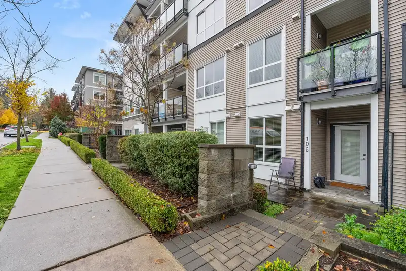 106 6468 195A STREET - photo 2 of 16