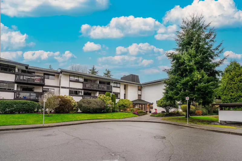 308 1561 VIDAL STREET - photo 1 of 25