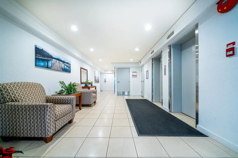 308 1561 VIDAL STREET - photo 2 of 25