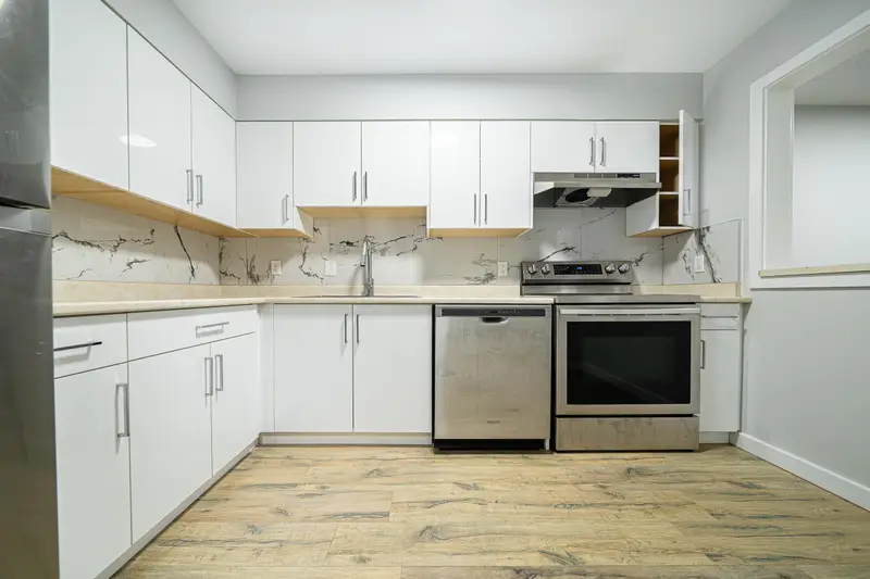 308 1561 VIDAL STREET - photo 4 of 25