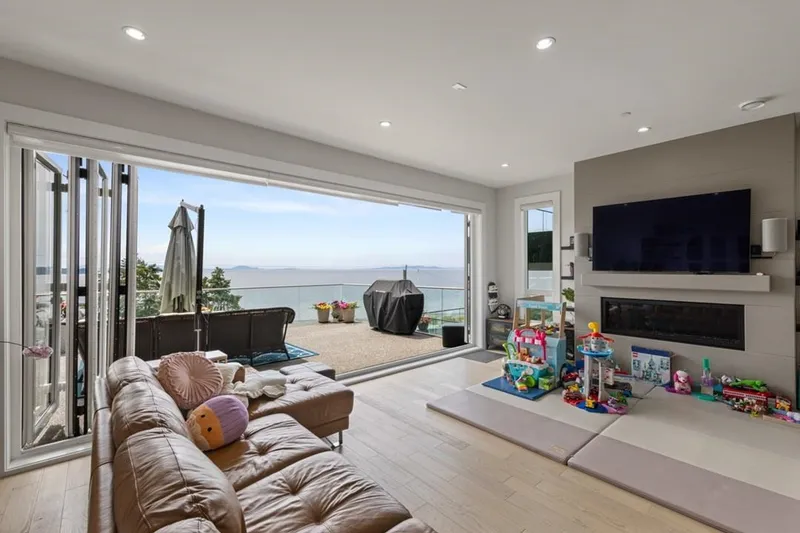 14999 BLACKWOOD LANE - photo 4 of 25