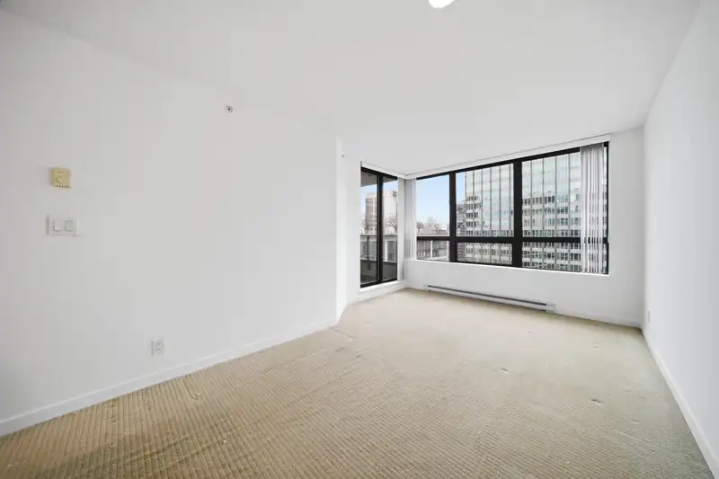 1908 938 SMITHE STREET - photo 2 of 35