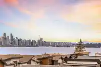 444 545 E 2ND STREET - thumbnail 31
