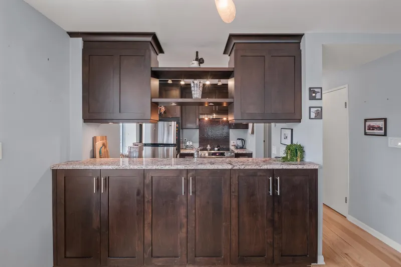 403 1436 HARWOOD STREET - photo 4 of 18