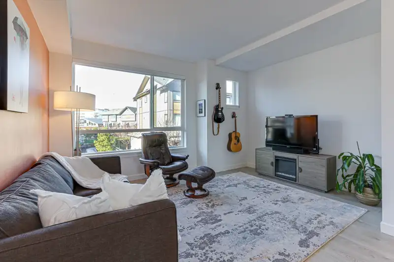 57 4292 WOLF WAY - photo 4 of 31