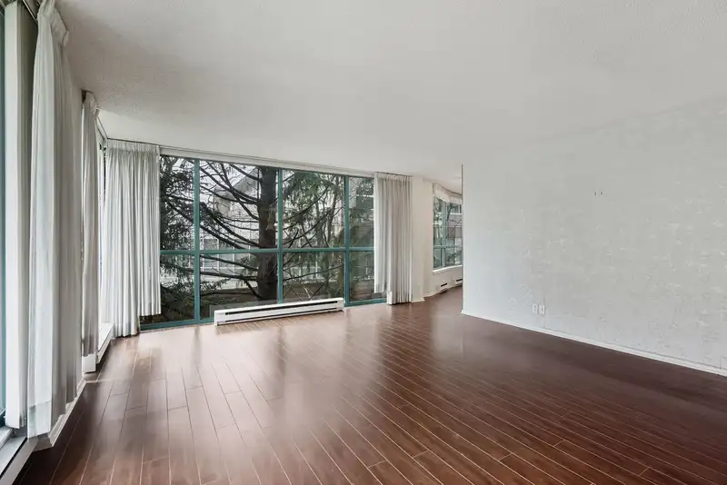 305 8811 LANSDOWNE ROAD - photo 4 of 31