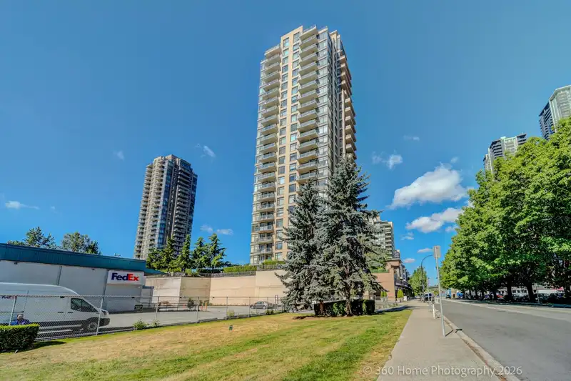 805 4250 DAWSON STREET - photo 1 of 33