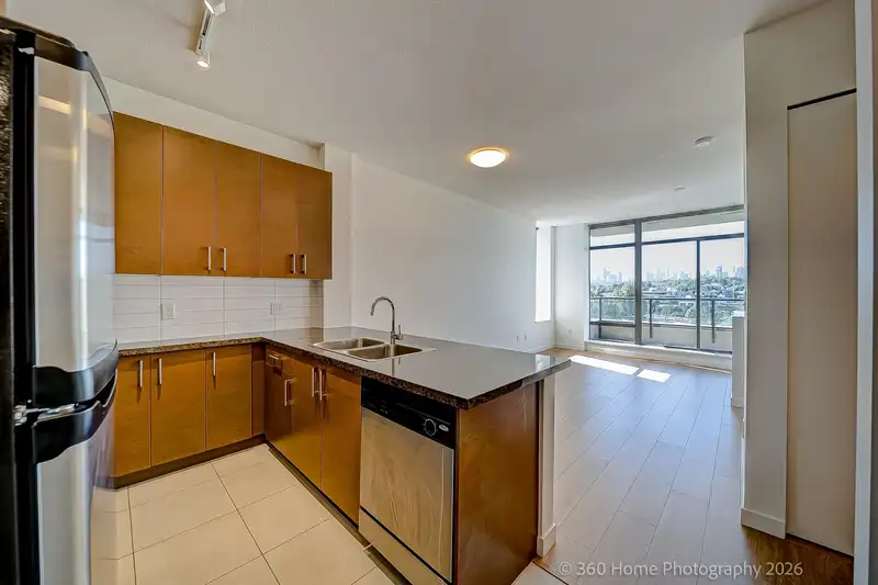 805 4250 DAWSON STREET - photo 4 of 33