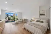 910 318 ALDERSON AVENUE - thumbnail 1