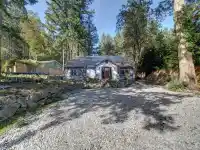 9168 SUNSHINE COAST HIGHWAY - thumbnail 3